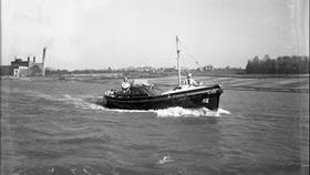 Black and white image of Barmouth lifeboat, The Chieftain, while on trials