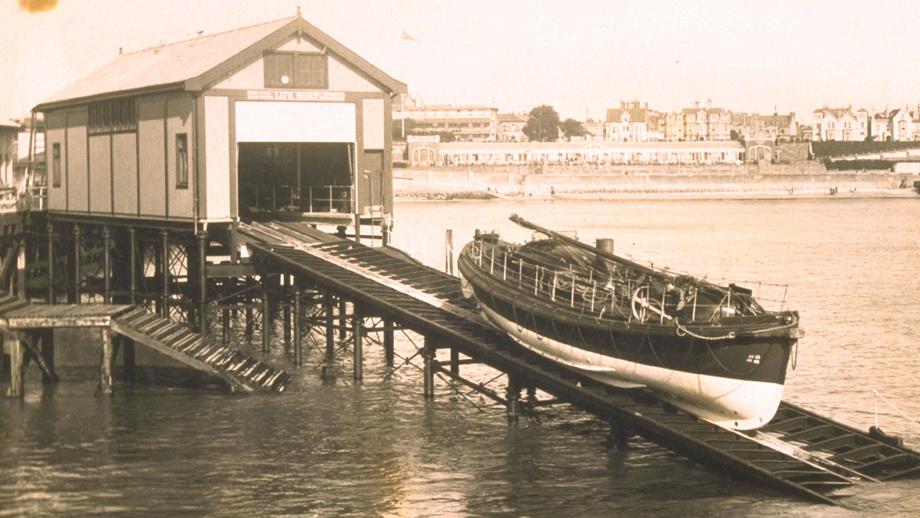Clacton lifeboat, Edward Z Dresden