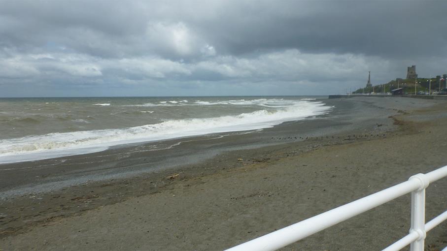 Aberystwyth South Beach at Cardigan Bay in Ceredigion is an RNLI lifeguarded beach.