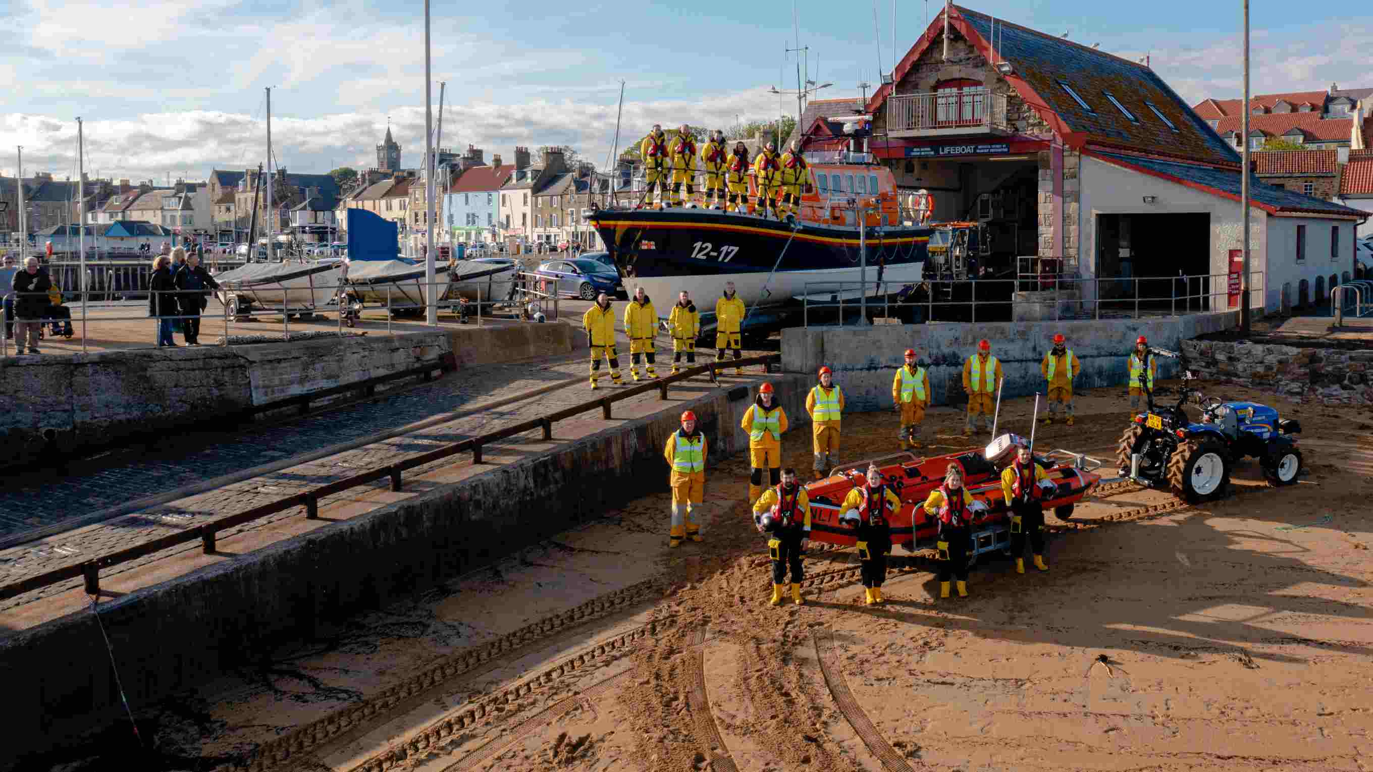 Group shot of Anstruther operational volunteer crew members
